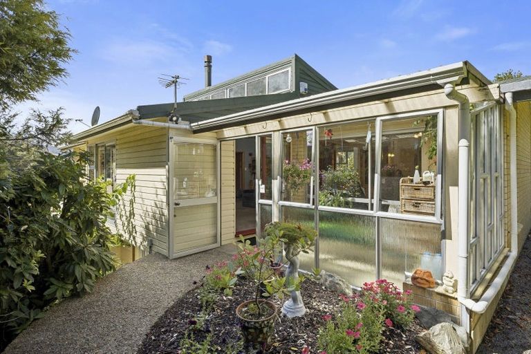 Photo of property in 34 Pioneer Crescent, Helensburgh, Dunedin, 9010