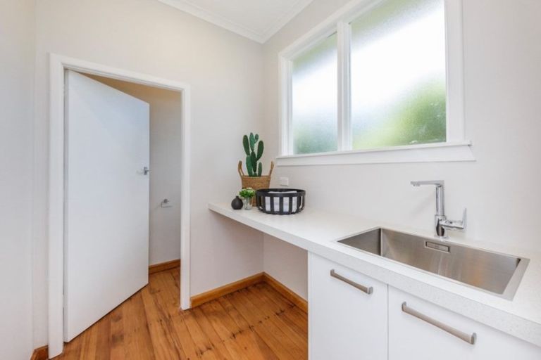 Photo of property in 74 Ihaka Street, Hokowhitu, Palmerston North, 4410