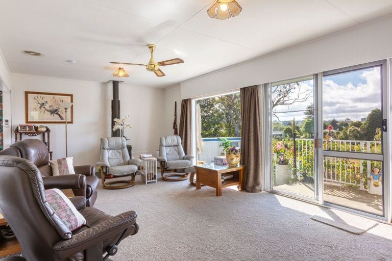 Photo of property in 3a Allan Street, Dannevirke, 4930