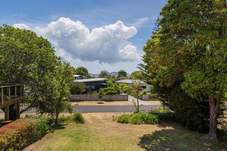 Photo of property in 45 Oyster Drive, Cooks Beach, Whitianga, 3591