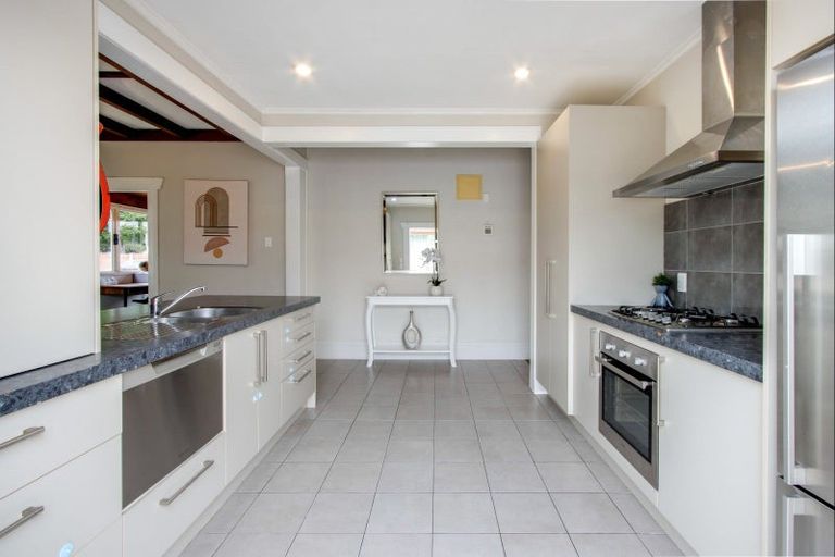 Photo of property in 90 Mcdonald Street, Napier South, Napier, 4110