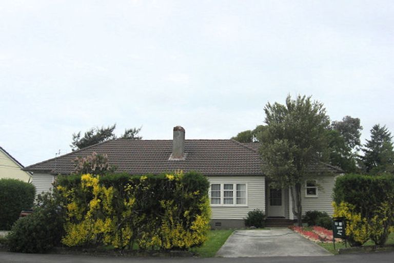 Photo of property in 21 Banks Avenue, Burwood, Christchurch, 8061