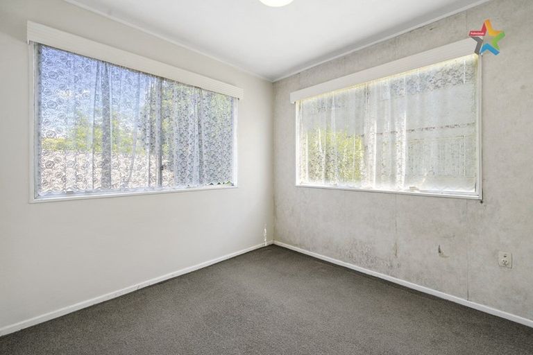 Photo of property in 71e Randwick Crescent, Moera, Lower Hutt, 5010