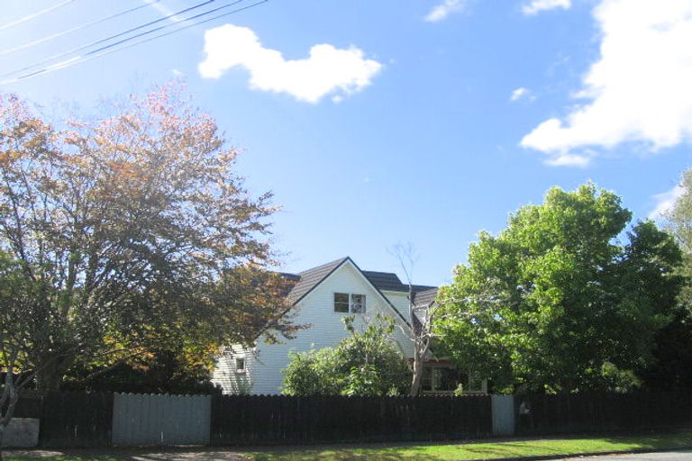 Photo of property in 28 Davis Crescent, Elderslea, Upper Hutt, 5018