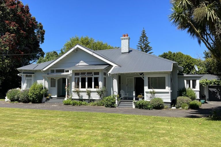 Photo of property in 16 Fairfield Road, Hawera, 4610