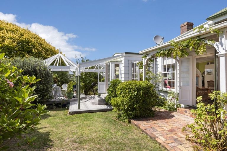 Photo of property in 159 Bleakhouse Road, Mellons Bay, Auckland, 2014