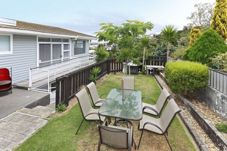 Photo of property in 3 Oliver Road, Hospital Hill, Napier, 4110