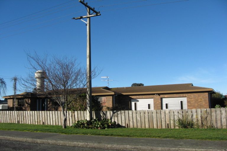 Photo of property in 15 Prince Street, Winton, 9720