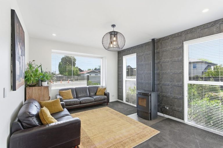 Photo of property in 112 Hills Road, Edgeware, Christchurch, 8013