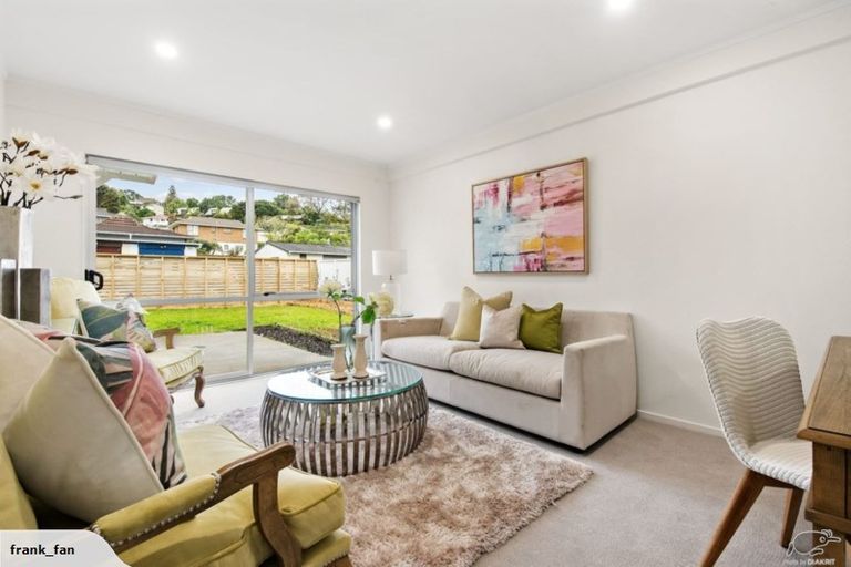 Photo of property in 1/36 Sandiacre Way, Browns Bay, Auckland, 0630