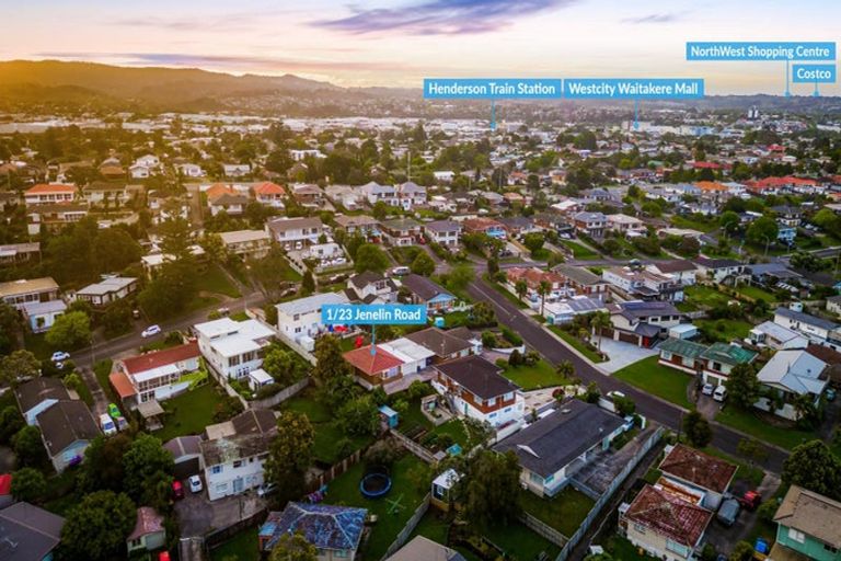 Photo of property in 1/23 Jenelin Road, Glendene, Auckland, 0602