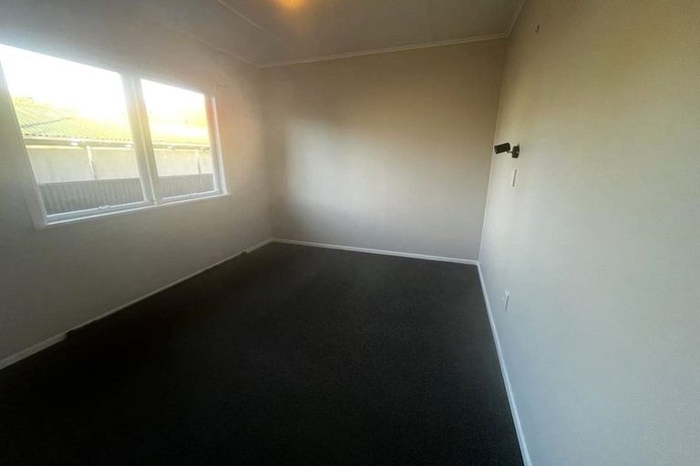 Photo of property in 2/505 Sylvan Road, Parkvale, Hastings, 4122