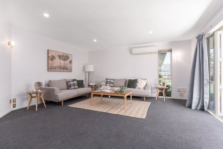 Photo of property in 72 Broadhaven Avenue, Parklands, Christchurch, 8083