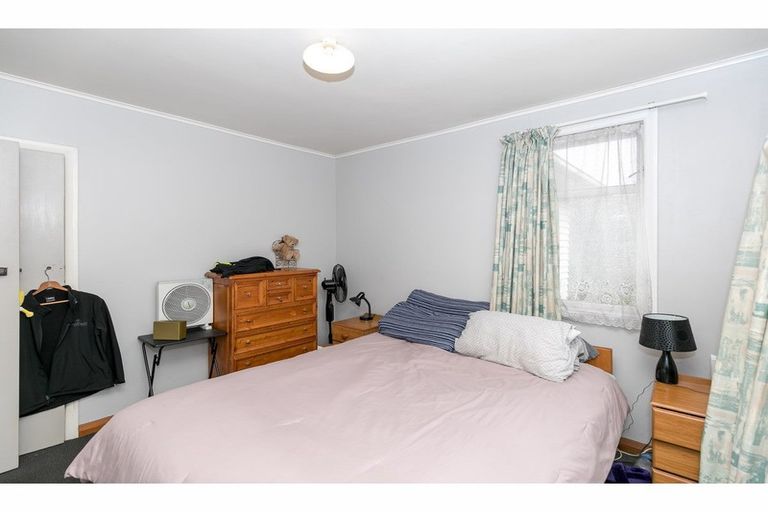 Photo of property in 4 Mcpherson Place, Fairfield, Hamilton, 3214