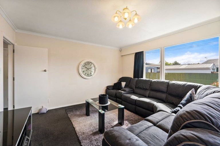 Photo of property in 2/34 Maclean Street, Wallaceville, Upper Hutt, 5018