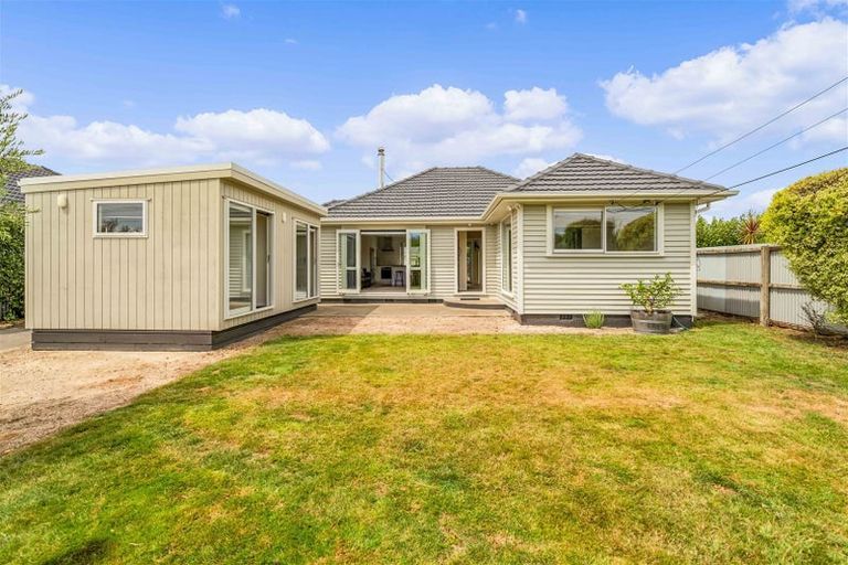 Photo of property in 56 Glenfield Crescent, Mairehau, Christchurch, 8052
