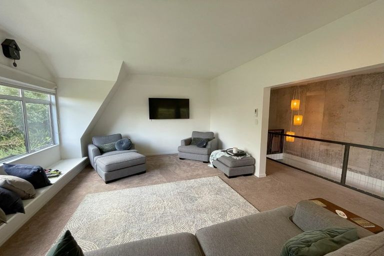 Photo of property in 56 Muritai Crescent, Havelock North, 4130