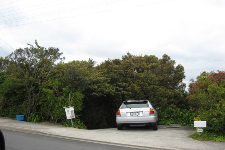 Photo of property in 39 Roberts Road, Matakatia, Whangaparaoa, 0930