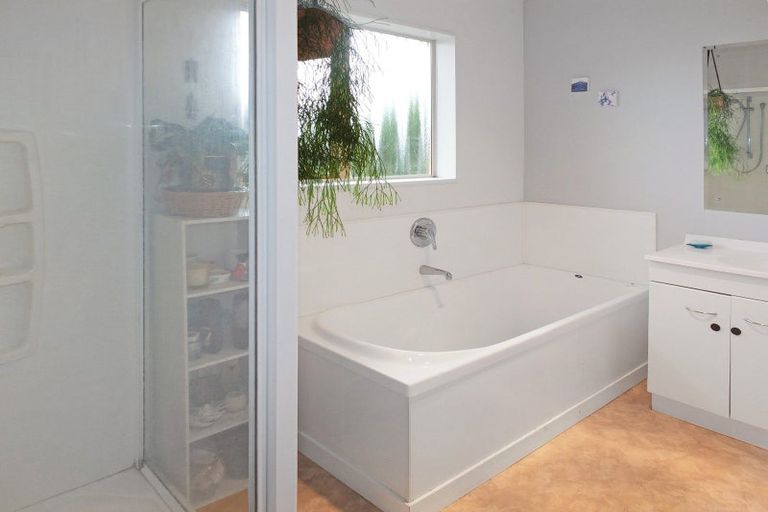 Photo of property in 62 Andrews Street, Foxton Beach, Foxton, 4815