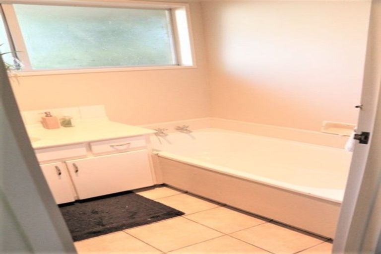 Photo of property in 425 Halswell Road, Halswell, Christchurch, 8025