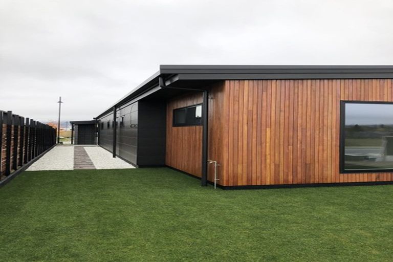 Photo of property in 1 Campbell Road, Wanaka, 9305