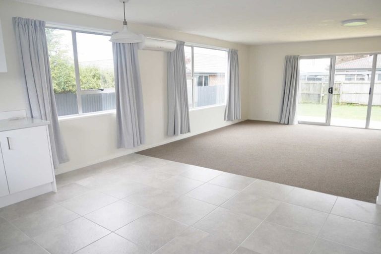 Photo of property in 2/18 Bonar Place, Woolston, Christchurch, 8062