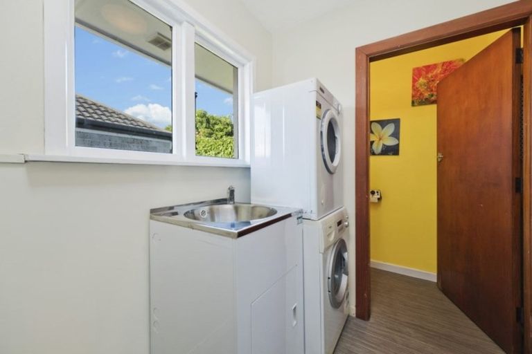 Photo of property in 2/6 Wentworth Street, Ilam, Christchurch, 8041