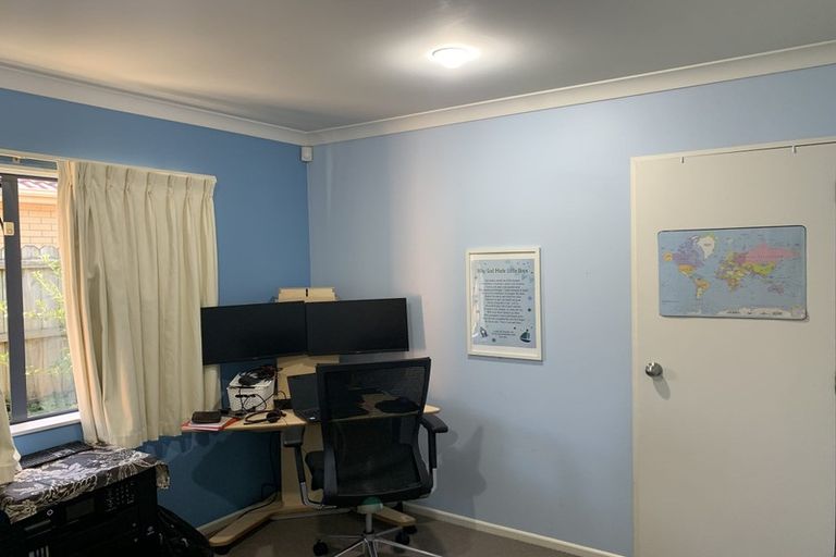 Photo of property in 28 Donegal Park Drive, Flat Bush, Auckland, 2019