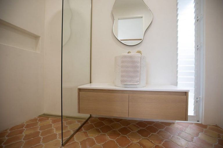 Photo of property in 16 Rangitahi Road, Raglan, 3225