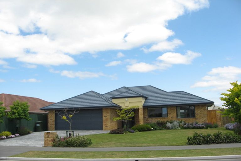 Photo of property in 3 Linkwater Way, Parklands, Christchurch, 8083
