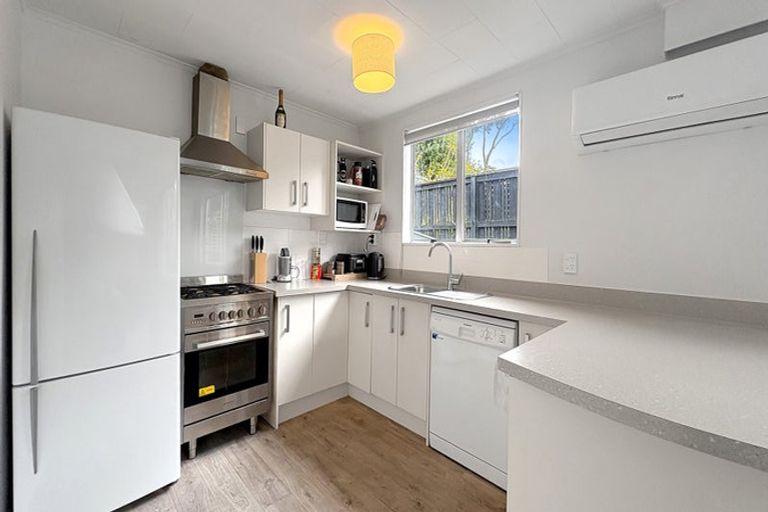 Photo of property in 187a Major Drive, Kelson, Lower Hutt, 5010