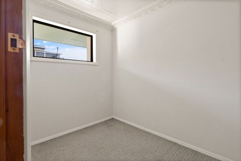 Photo of property in 16 Allen Road, Green Island, Dunedin, 9018