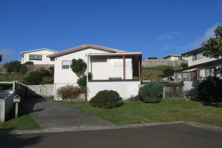 Photo of property in 12 Pelorous Street, Paparangi, Wellington, 6037