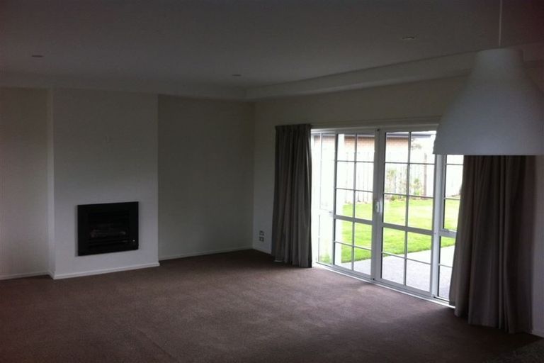 Photo of property in 24 Tahuna Street, Pegasus, 7612
