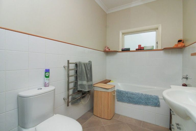 Photo of property in 37 Connolly Street, Boulcott, Lower Hutt, 5010