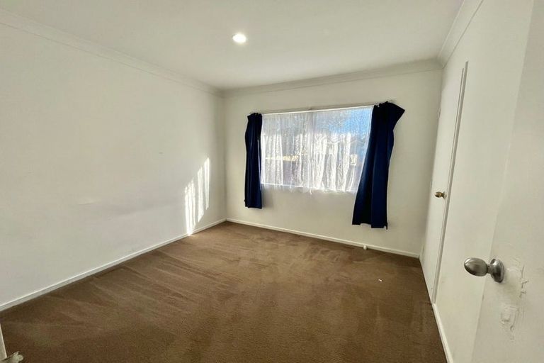 Photo of property in 146 Mahia Road, Wattle Downs, Auckland, 2103