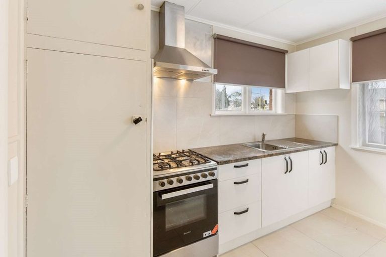 Photo of property in 49 Lorne Street, Melville, Hamilton, 3206