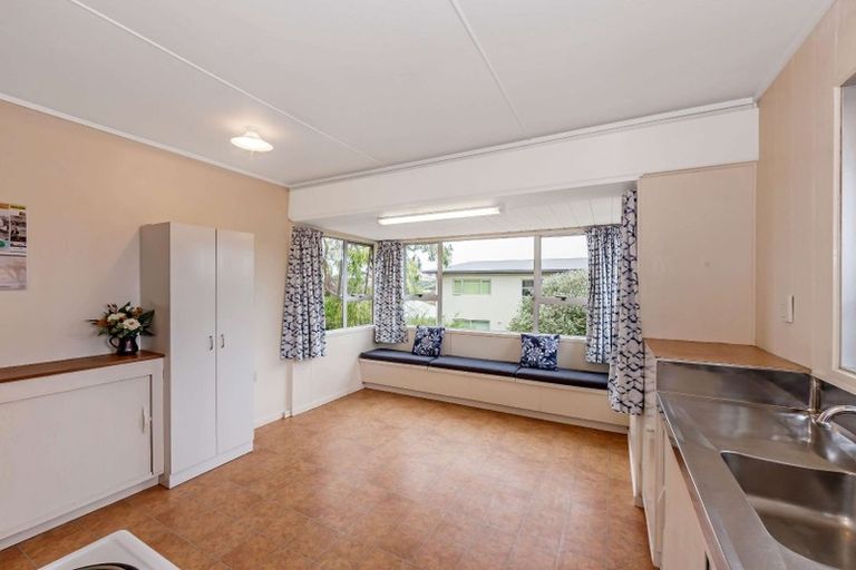 Photo of property in 32b Everard Avenue, Army Bay, Whangaparaoa, 0930