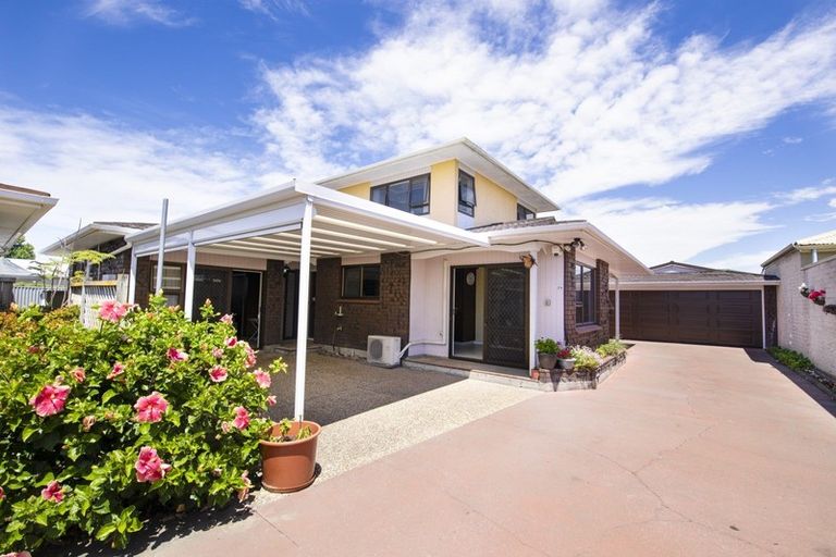 Photo of property in 12a Avenue Road, Greenmeadows, Napier, 4112