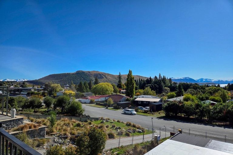 Photo of property in 14 Allan Street, Lake Tekapo, 7999