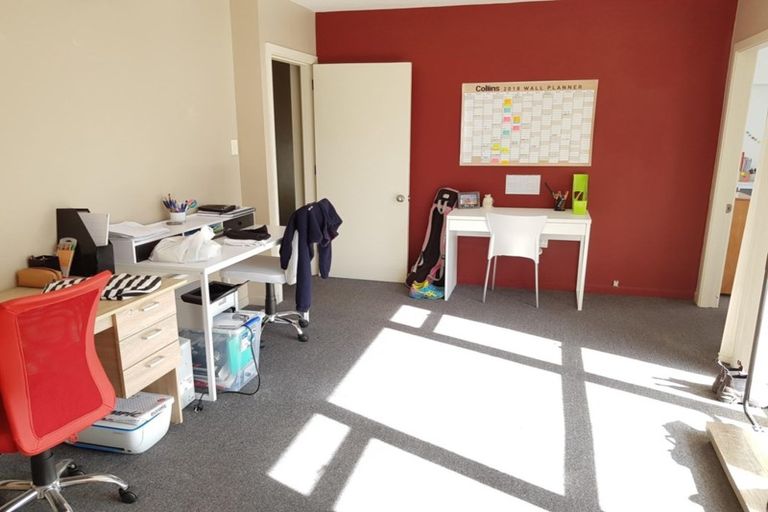 Photo of property in 16 Shearer Avenue, Papanui, Christchurch, 8052