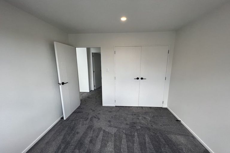 Photo of property in 38a Mcwhirters Farm Lane, Massey, Auckland, 0614