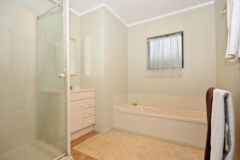 Photo of property in 37a Livingstone Avenue, Nawton, Hamilton, 3200