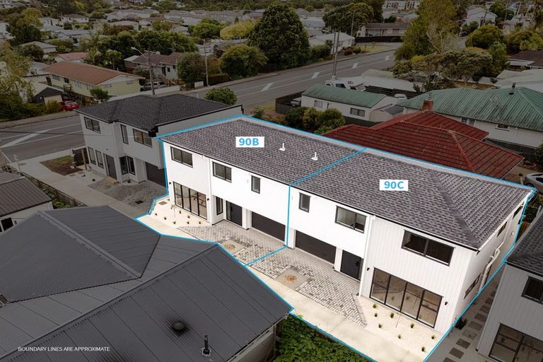 Photo of property in 90b Seymour Road, Sunnyvale, Auckland, 0612