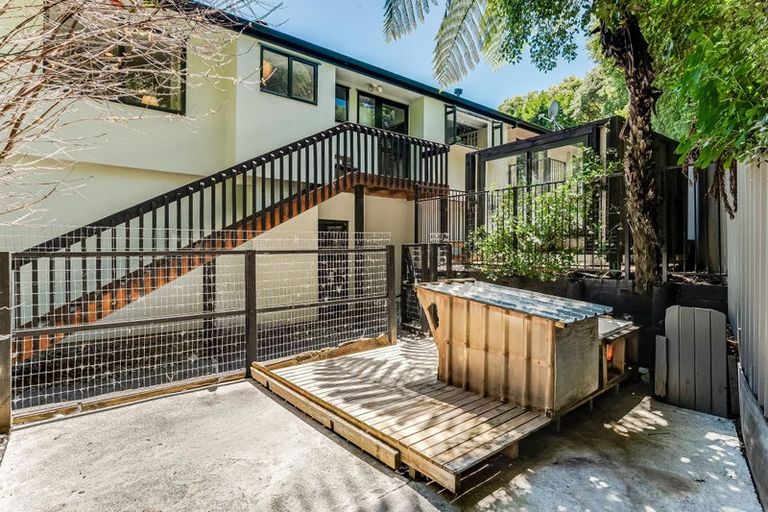 Photo of property in 4 Joseph Banks Drive, Whitby, Porirua, 5024