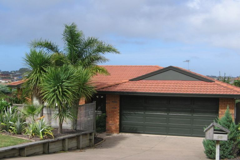 Photo of property in 58 Spencer Road, Pinehill, Auckland, 0632