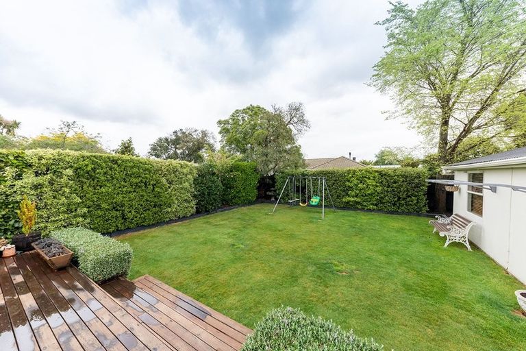 Photo of property in 21 Greenwood Close, Mairehau, Christchurch, 8013