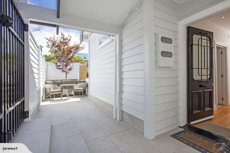 Photo of property in 11 Vine Street, Saint Marys Bay, Auckland, 1011