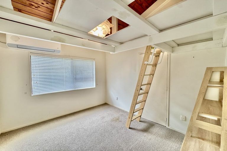 Photo of property in 161 West Harbour Drive, West Harbour, Auckland, 0618