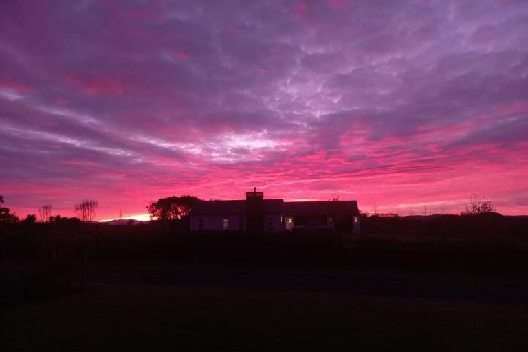 Photo of property in 21 Loveston Lane, Kelvin Grove, Palmerston North, 4470